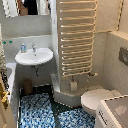 Apartmán In Schwerin, Ferienwohnung, Moebliert F 4 Personen
